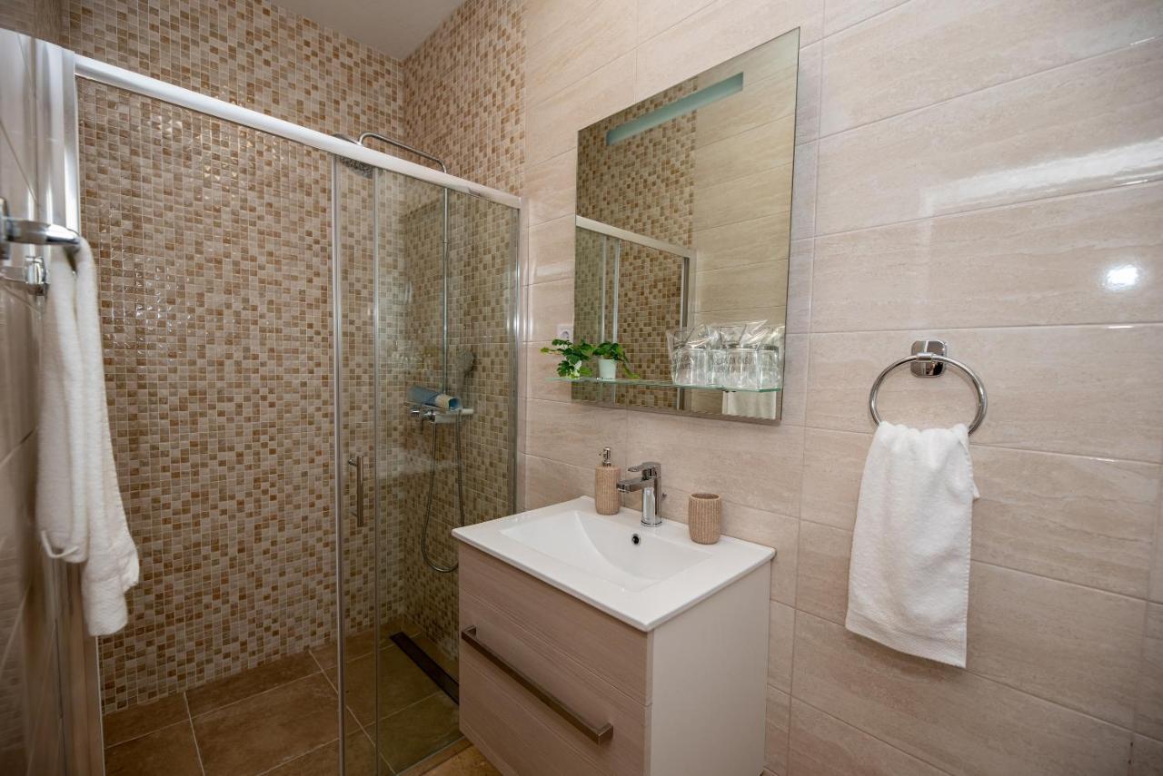 Villa Sportiva Zadar With Private Heated Pool Экстерьер фото